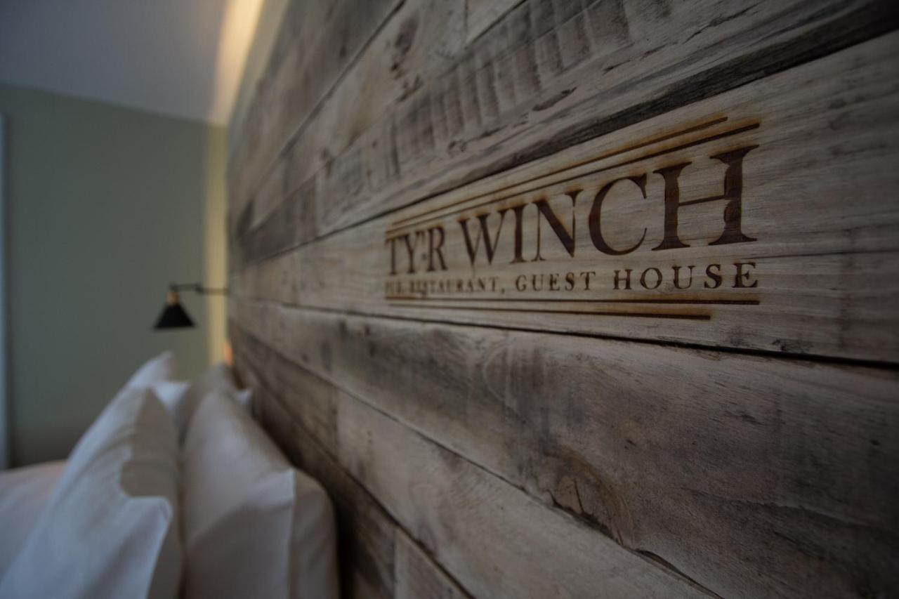 Tyr Winch Hotel Cardiff Exterior photo